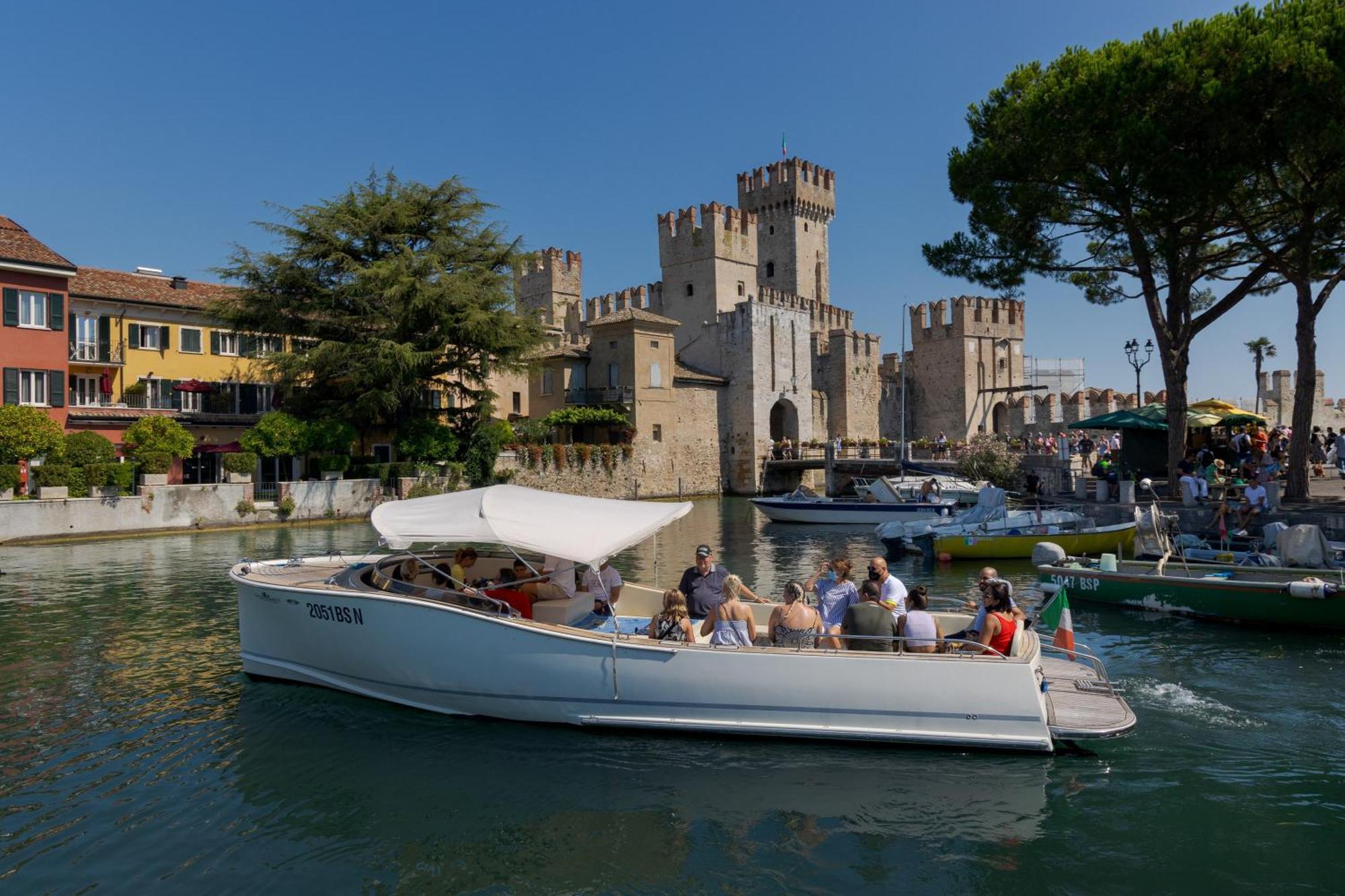 Sorridi Al Lago Sirmione Luaran gambar
